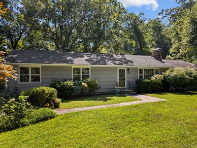 69 Mile Hill Rd S, Newtown, CT, 06470