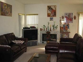 3rd image of 23242 Runnymede St