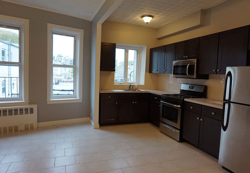 1st image of 8302 5th Ave #2