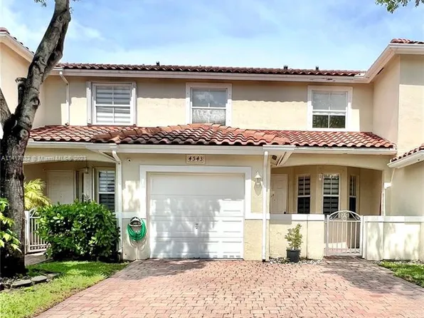4543 NW 97th Ct, Doral, FL 33178