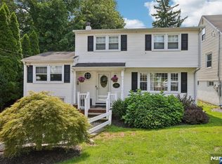 134 Manhattan Ave, Waldwick, NJ 07463