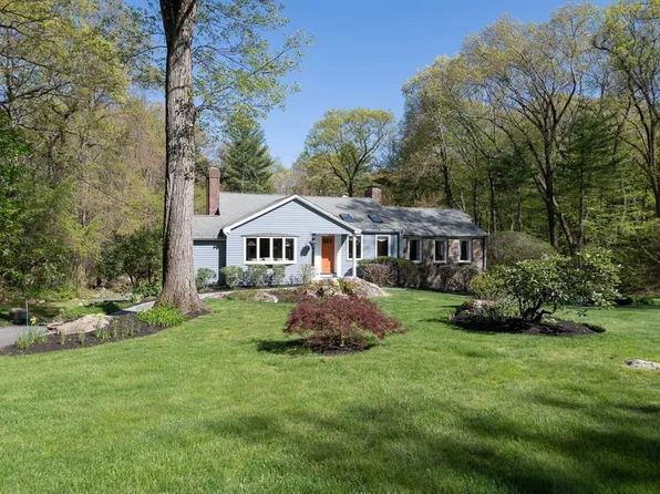 97 Ash St, Weston, MA 02493