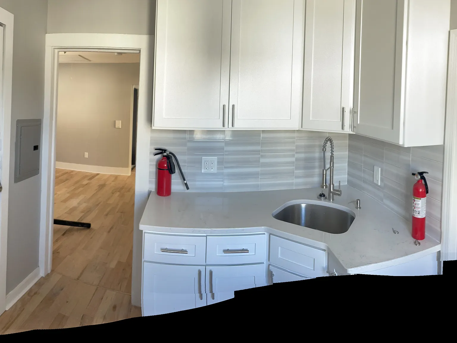 109 Huntington Ter — Photo 4