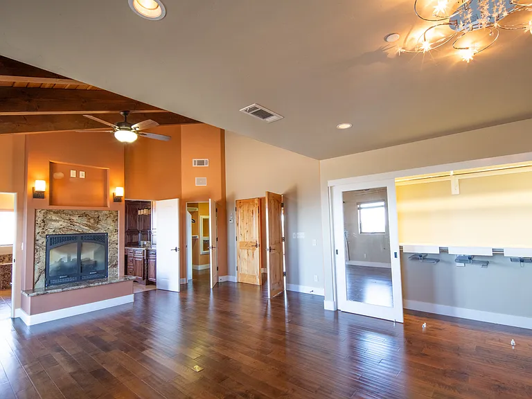300 Corona Rd — Photo 20