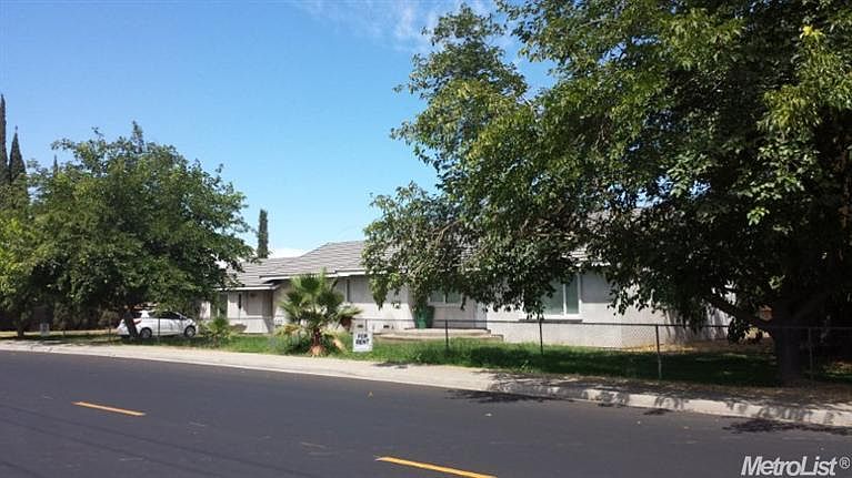 1st image of 12401 W Bonnie Brae Ave