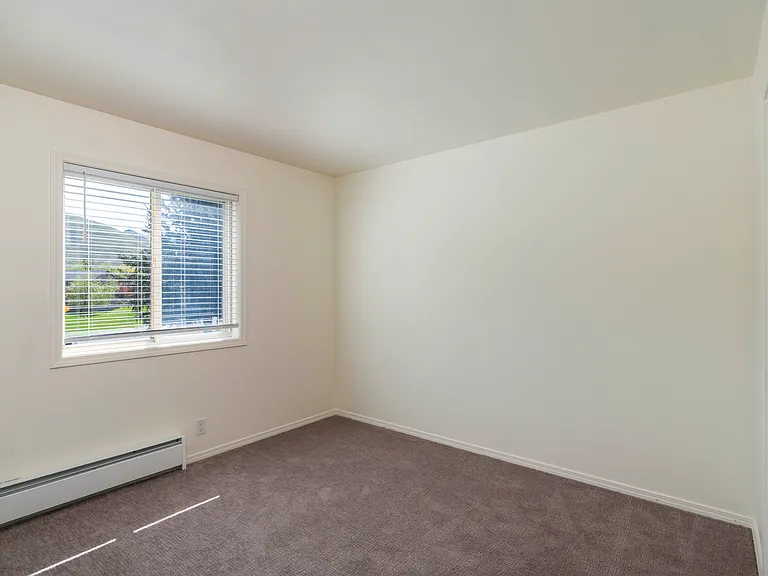 617 Willow Dr — Photo 21