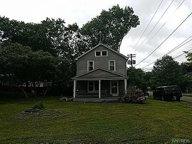 63 N Pearl St photo 1