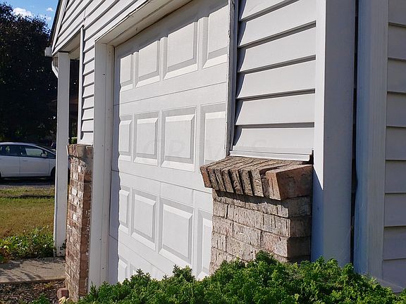 4th image of 1918 Limetree Dr