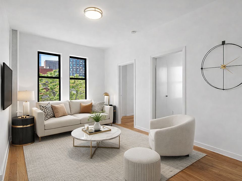 1st image of 122 Norfolk St APT 22