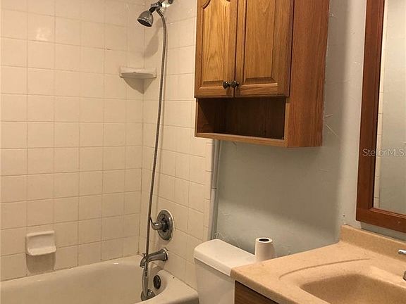 4th image of 1647 Margaret St