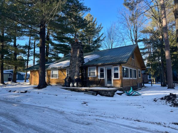 Waterfront Michigan Waterfront Homes For Sale 4 982 Homes Zillow