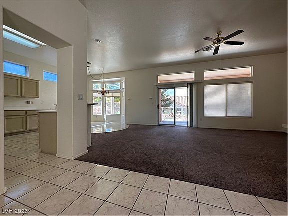 4th image of 9904 Rosamond Dr