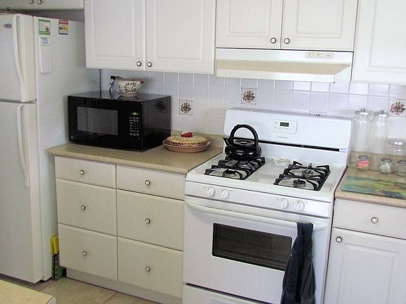 3rd image of 153 4th St E