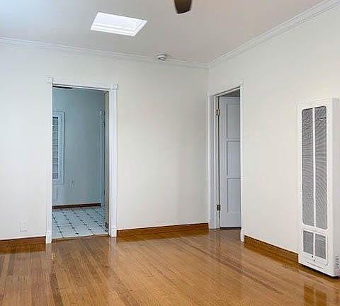 2nd image of 814 Venice Blvd