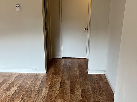 2nd image of 418 Greendale Way #2