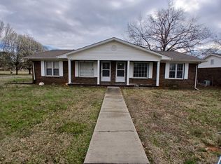 70 Savannah Ave NE APT A, Cleveland, TN 37312