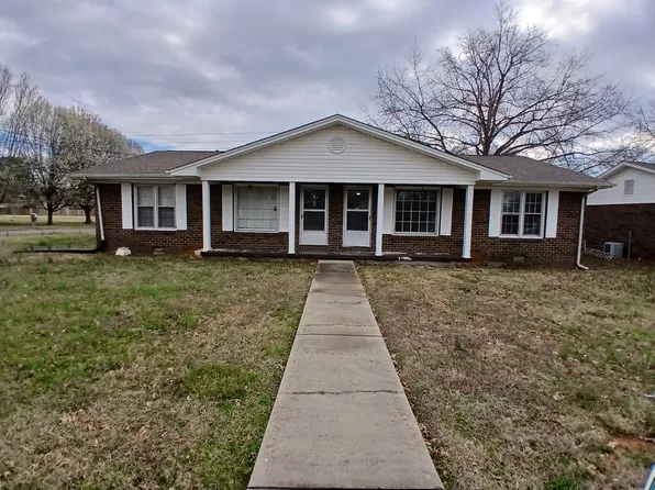 70 Savannah Ave NE APT A, Cleveland, TN 37312