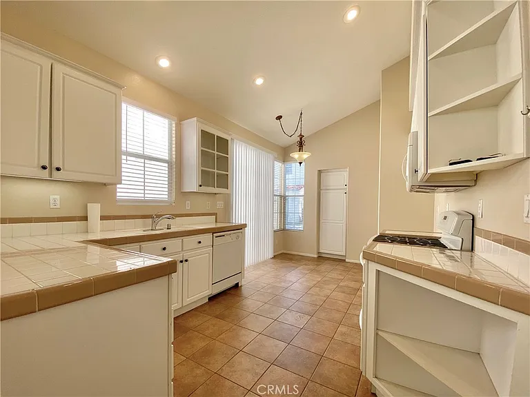 13070 Arborwalk Ln — Photo 8