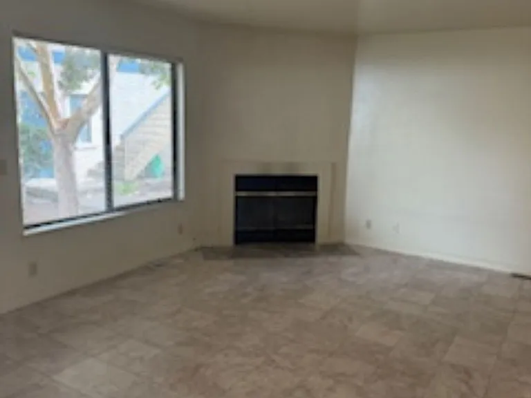 232 Green Meadow Dr #C — Photo 2