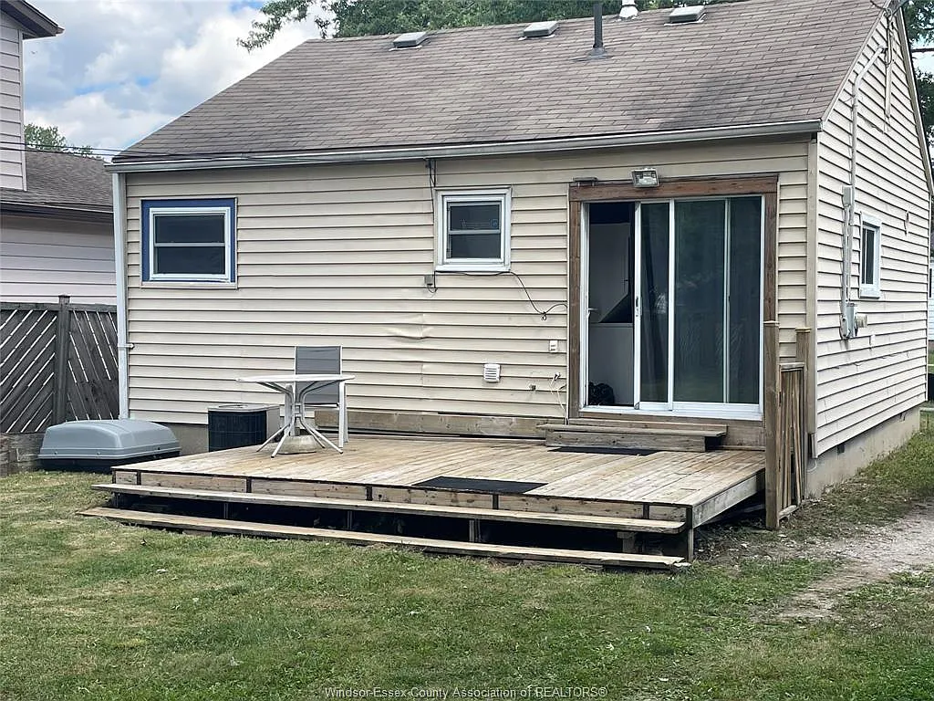 2 bed, $2,000 — Photo 3