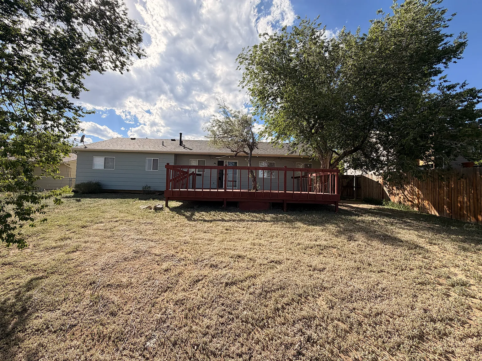 3 bed, 1260 sqft, $2,600 — Photo 2