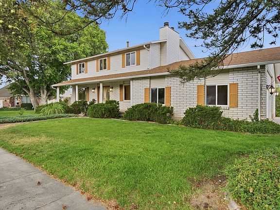 2nd image of 3006 W Robinwood Dr