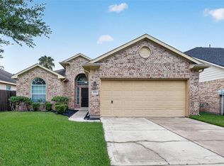 2296 Catalonia Cv, League City, TX 77573