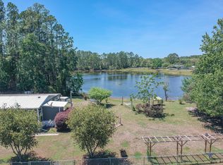 201 Phillips Rd, Interlachen, FL 32148