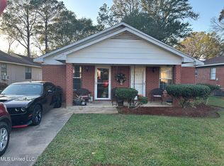 356 Walnut St, Canton, MS 39046