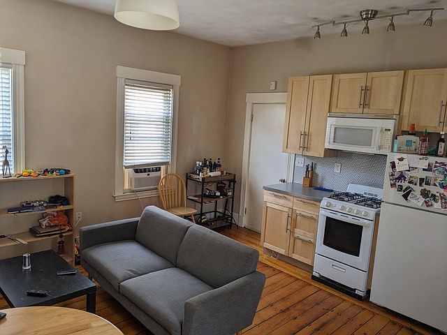 1st image of 40 Springfield St #2