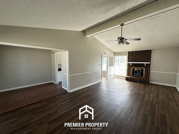 3rd image of 6495 Rocky Park Dr
