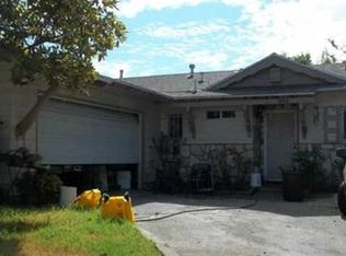808 Jackman Ave, Sylmar, CA 91342