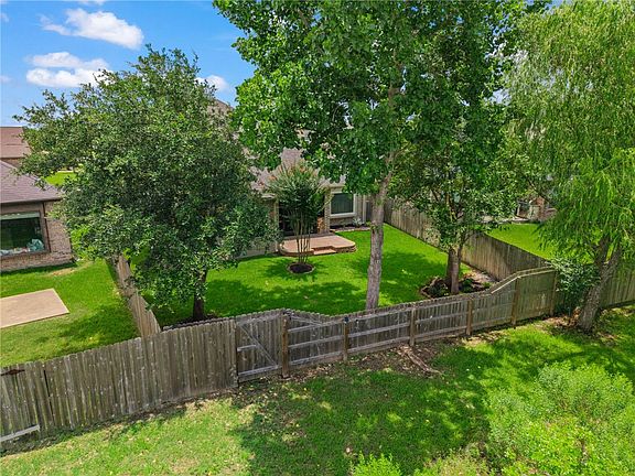 5th image of 4221 Rocky Creek Trl