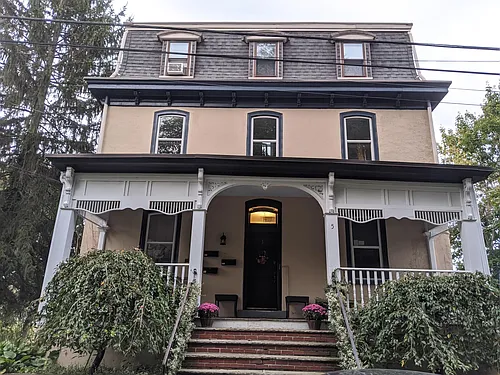 5 Jefferson St #B Photo 1