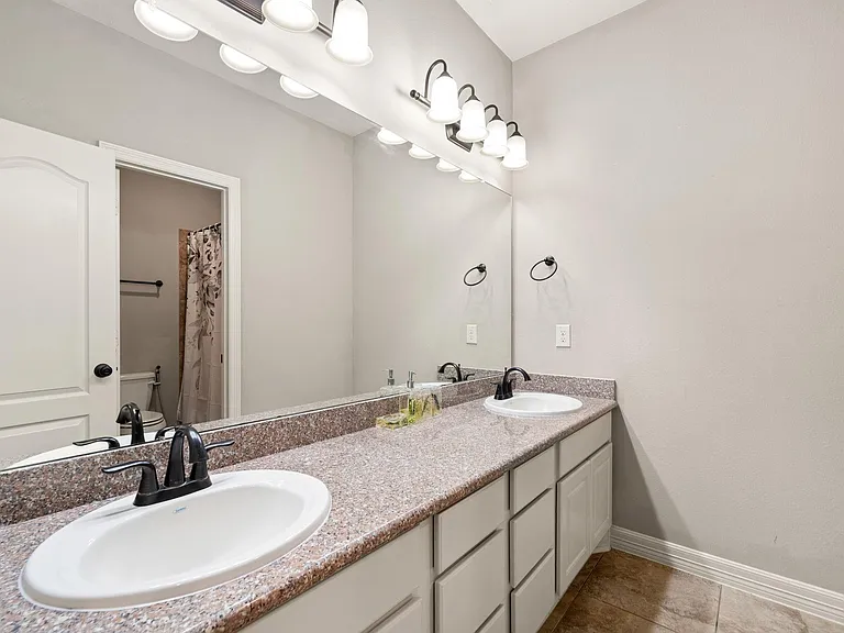 2714 Ember Pass Ln — Photo 24