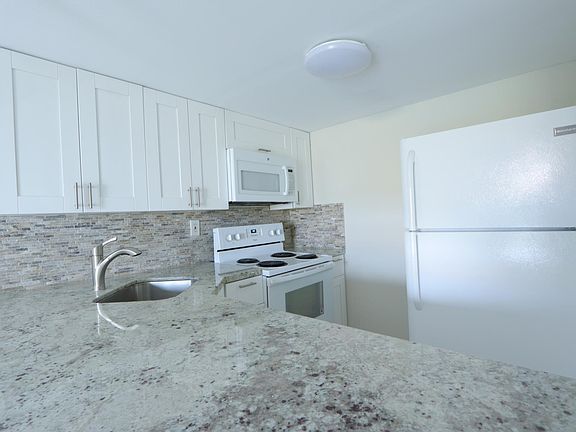 2nd image of 801 NW 47th Ave APT 508