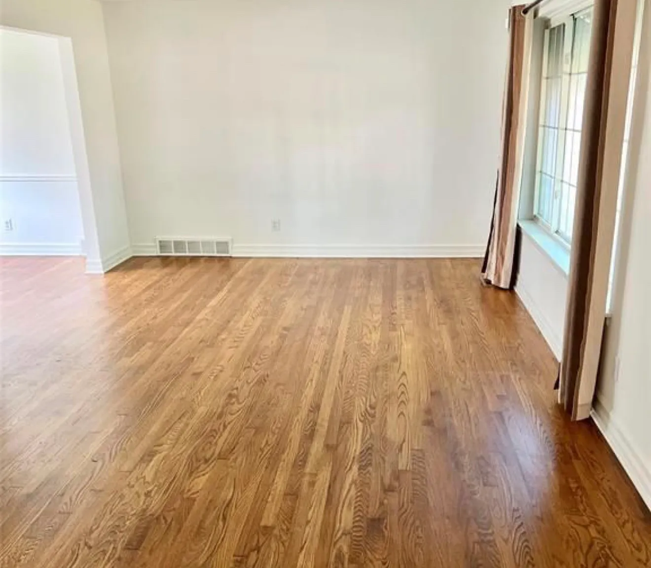 4 bed, 1.5 bath, 1585 sqft, $2,450 — Photo 3
