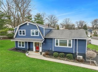 21 Woodview Ave, Cornwall On Hudson, NY 12520