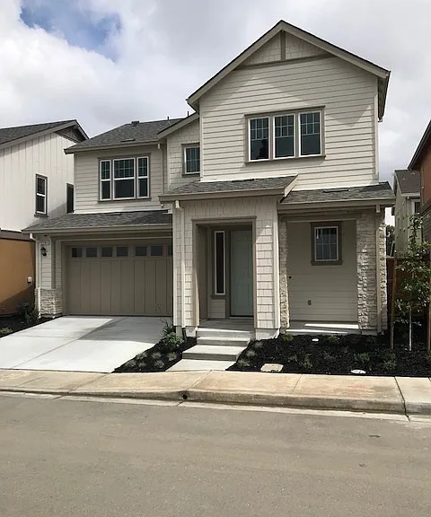 shiraz front photo_05292019