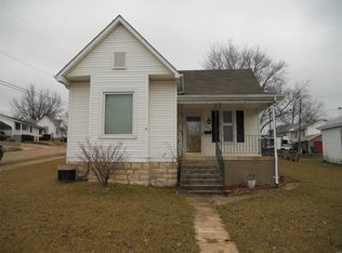 624 W Miller St, De Soto, MO 63020