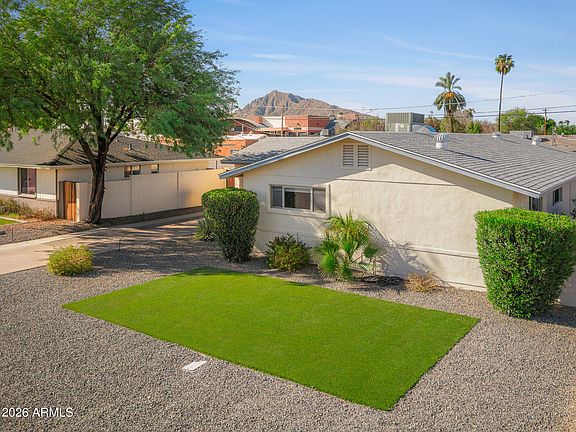 3rd image of 6912 E EDGEMONT Avenue