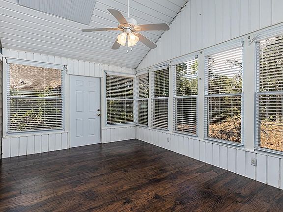 5th image of 819 Knoll Dr. #The Knoll at River Hills