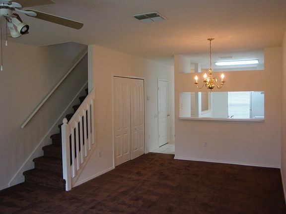 5th image of 30239 Lacledes Ln