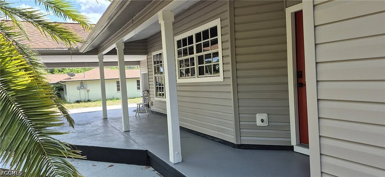 4 bed, 3.0 bath, 3926 sqft, $2,900 — Photo 2