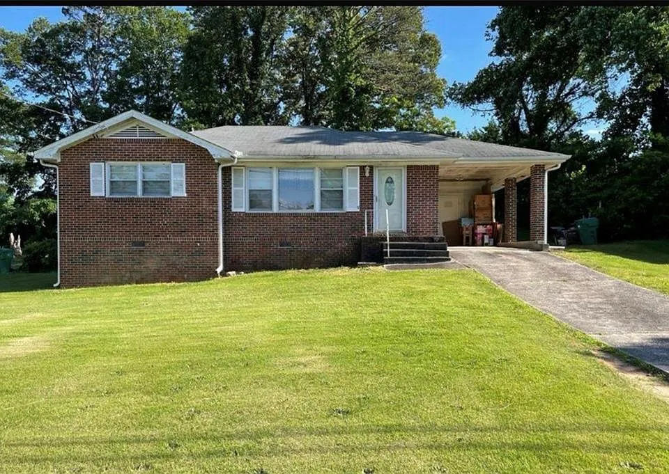 1187 Ellington Dr