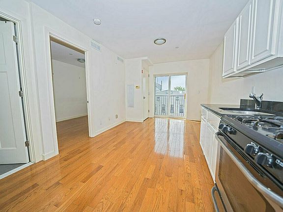 3rd image of 230 Troutman St APT 4b