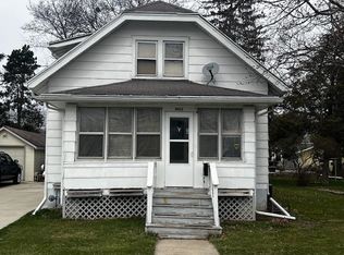 1403 Saint Lawrence Ave, Janesville, WI 53545