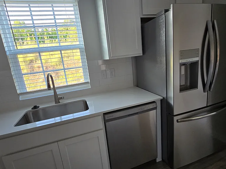 121 Tango Dr — Photo 4