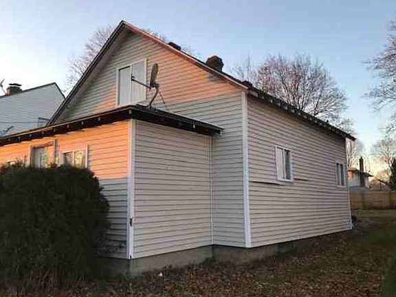 5th image of 281 Stewart Ave