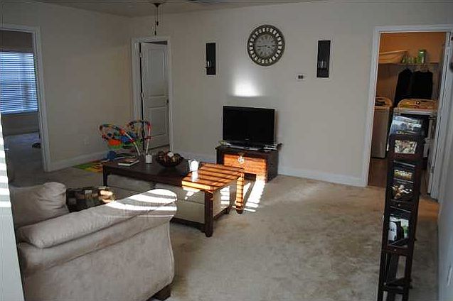 2nd image of 4821 Hawkins Dr